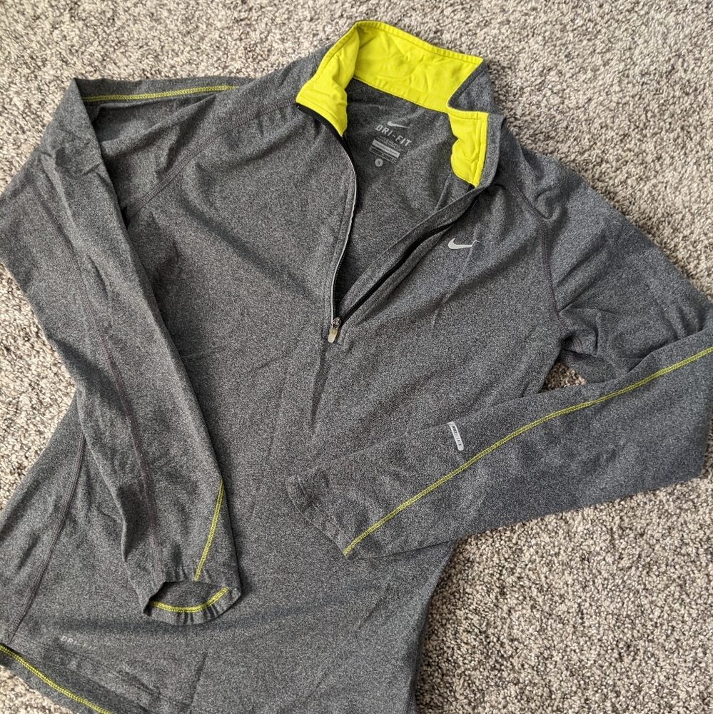 Nike Half Zip Shirt Size Small